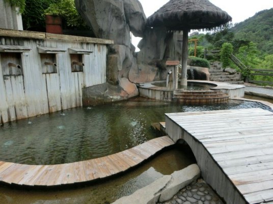 东山湖温泉度假村