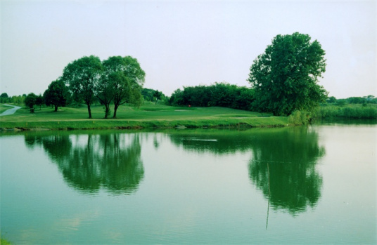 红莲湖（广东省肇庆市红莲湖）