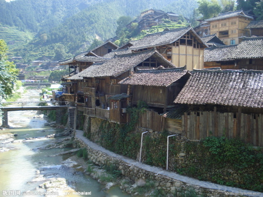 小山村（云南省楚雄元谋县物茂乡小山村）