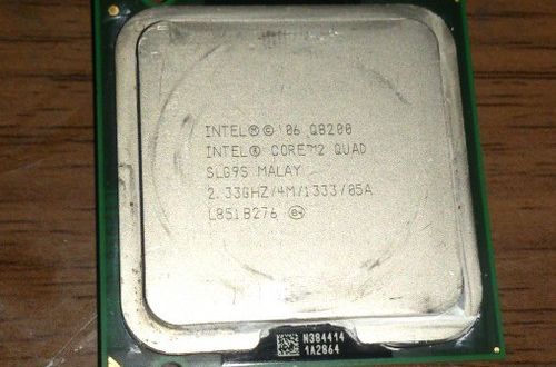 Intel 酷睿2四核 Q8200（盒）