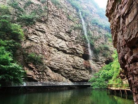 湖洞水自然风景区