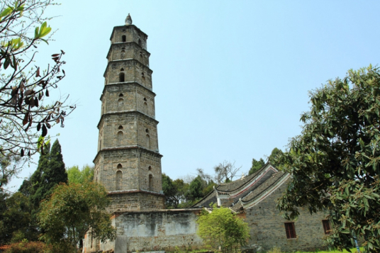 广西富川瑞光塔