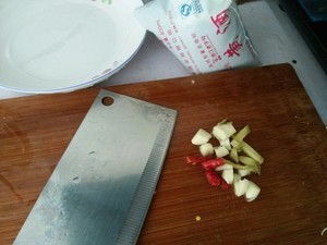 红烧鸡制作方法怎么样烧好吃。