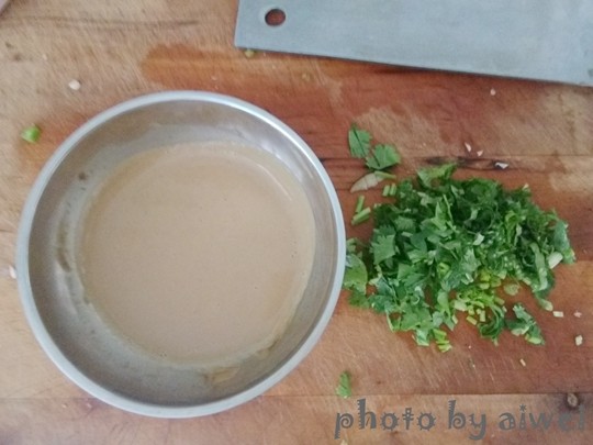 青椒汆酱茄子的做法，青椒汆酱茄子怎么做好吃