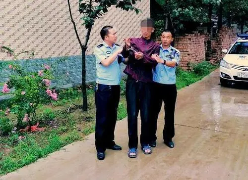 武汉男子杀5人逃跑途中再致2死，此男子为何这么做？