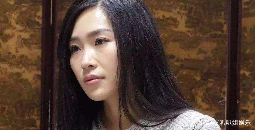 张艺谋之女张末，在父母婚变的阴影中成长，离婚后现状怎样？